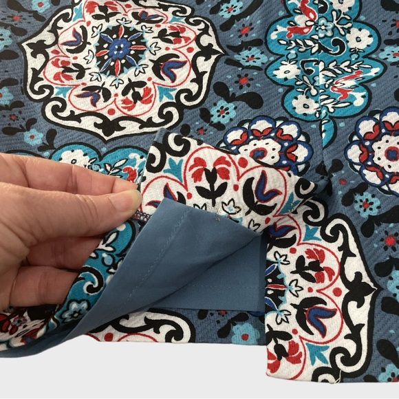 Ann Taylor Loft  Floral medallion Pencil Skirt Size 6Petite (NWOT) - Picture 6 of 11